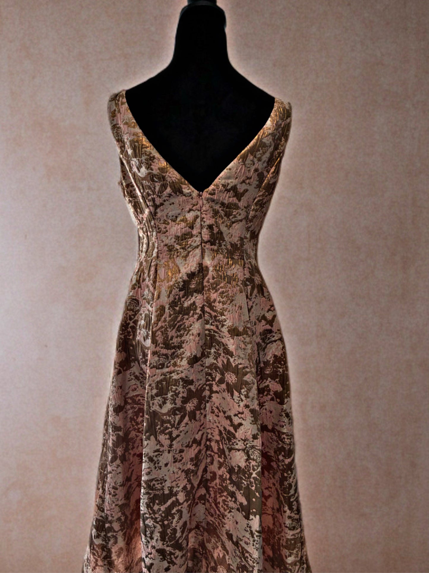 Adrianna Papell Vintage Jeweled Tapestry Dress – Size 6