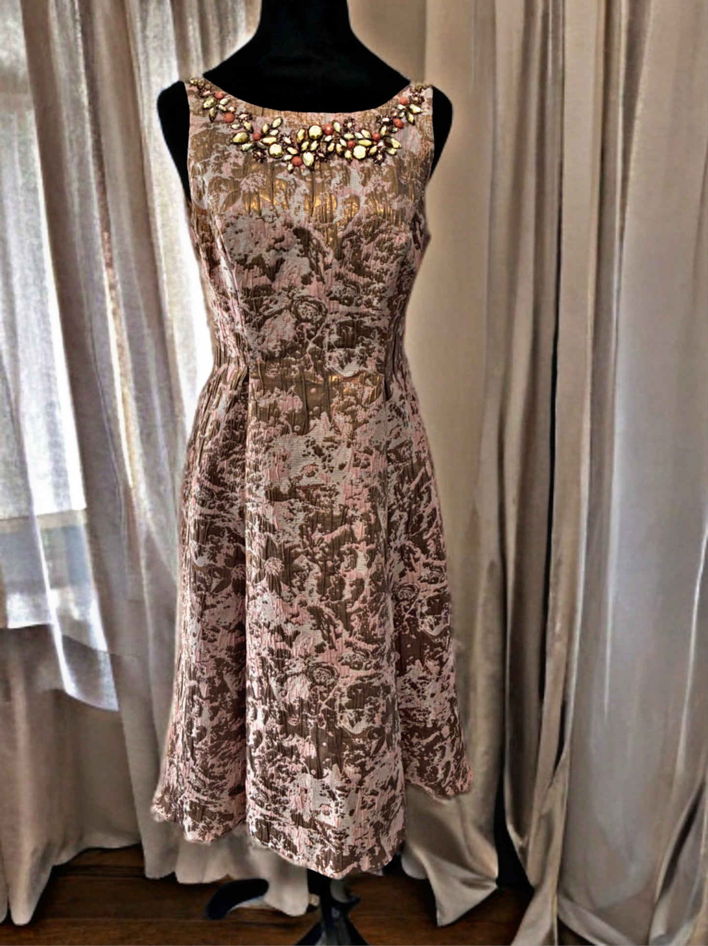 Adrianna Papell Vintage Jeweled Tapestry Dress – Size 6