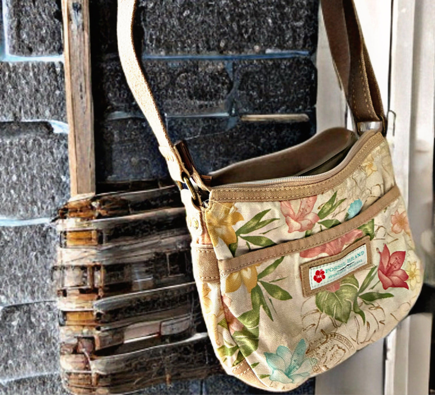 🌺 Vintage Fossil Floral Canvas Crossbody – “Authentic Original” Series